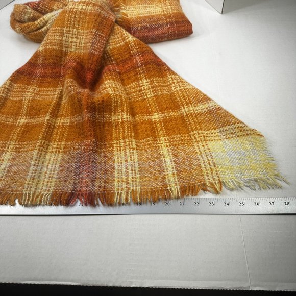 Universal Thread Women's One Size Scarf Orange Plaid Blanket New With Tags - Picture 9 of 10